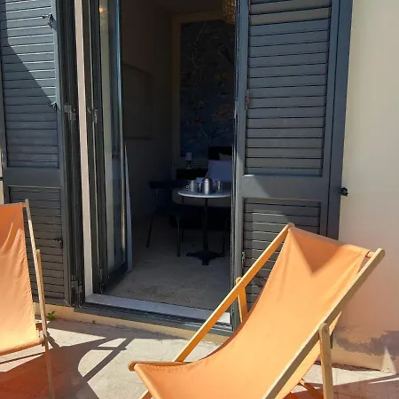 Guest house Pillbox 34 *